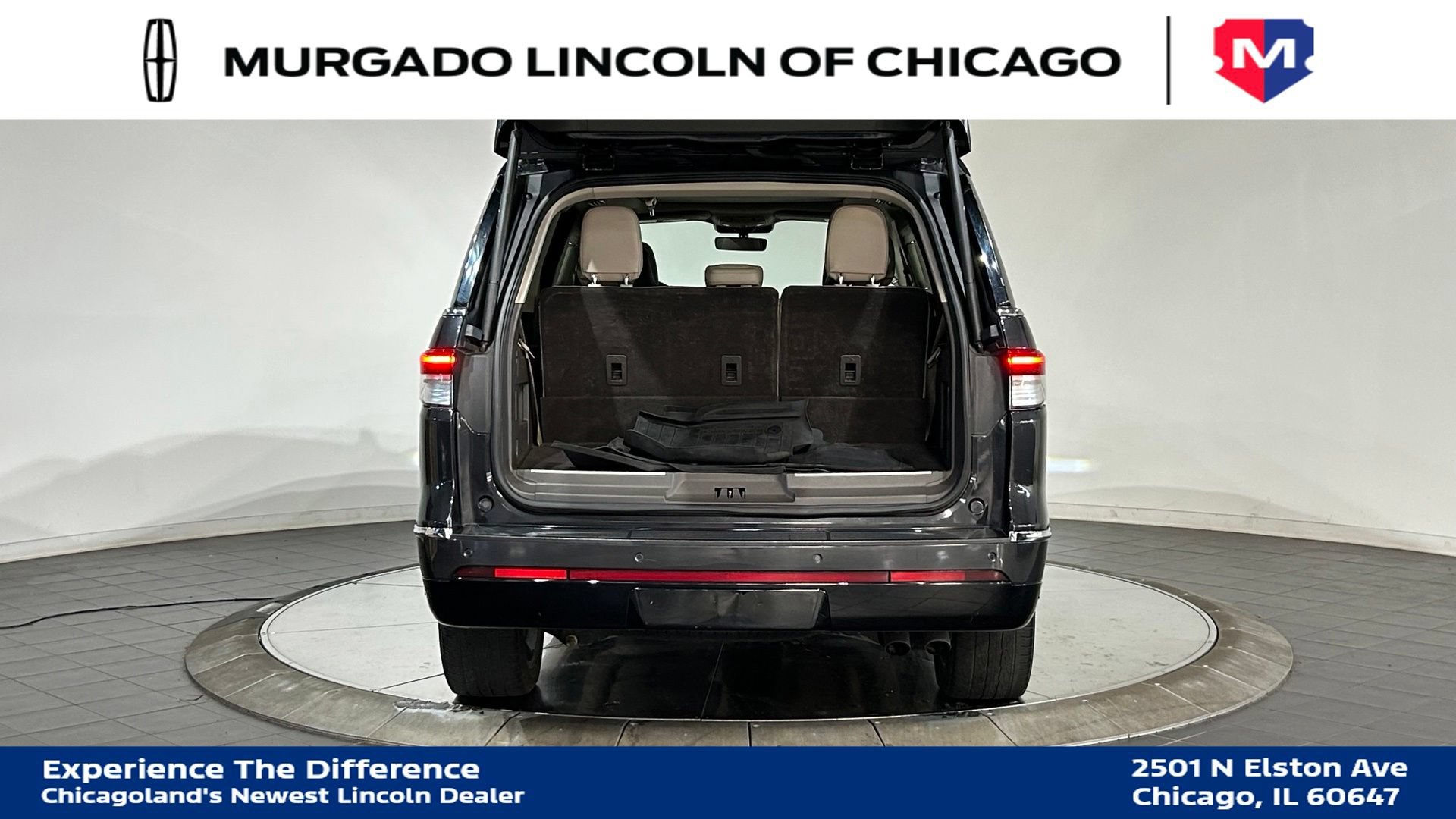 Used 2023 Lincoln Navigator Reserve AWD/4WD image 28