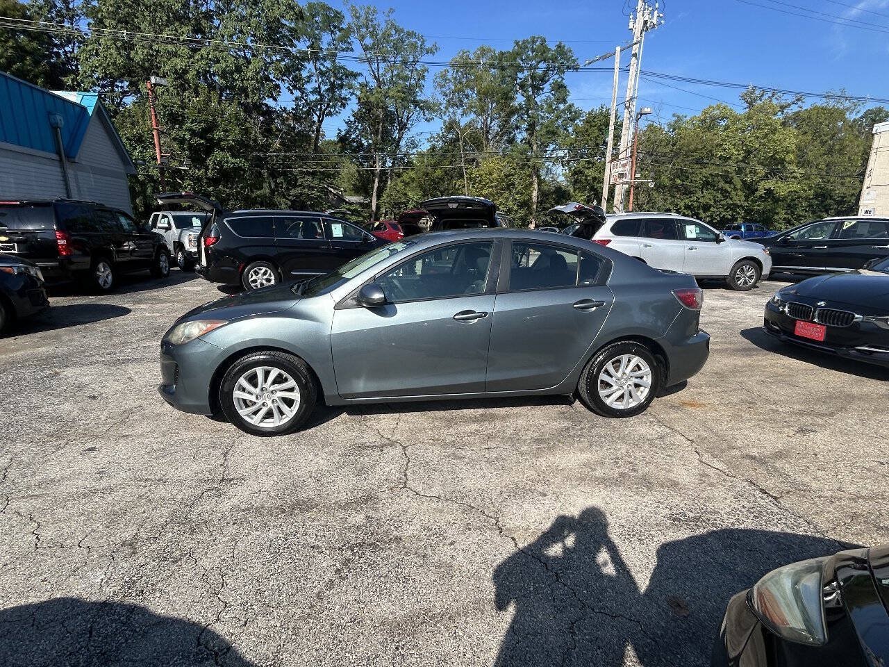 Used 2012 MAZDA MAZDA3 i Touring FWD image 4