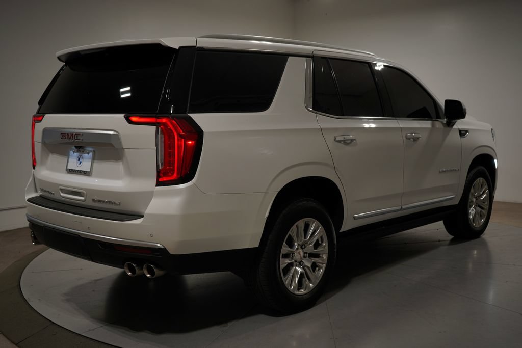 Used 2024 GMC Yukon Denali AWD/4WD image 3