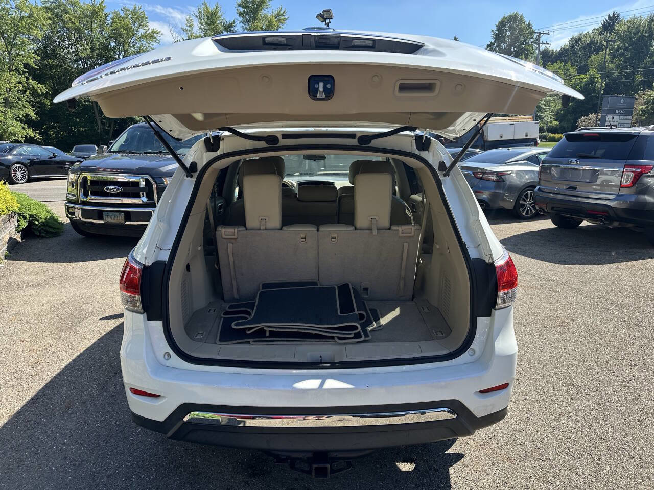 Used 2015 Nissan Pathfinder S FWD image 6