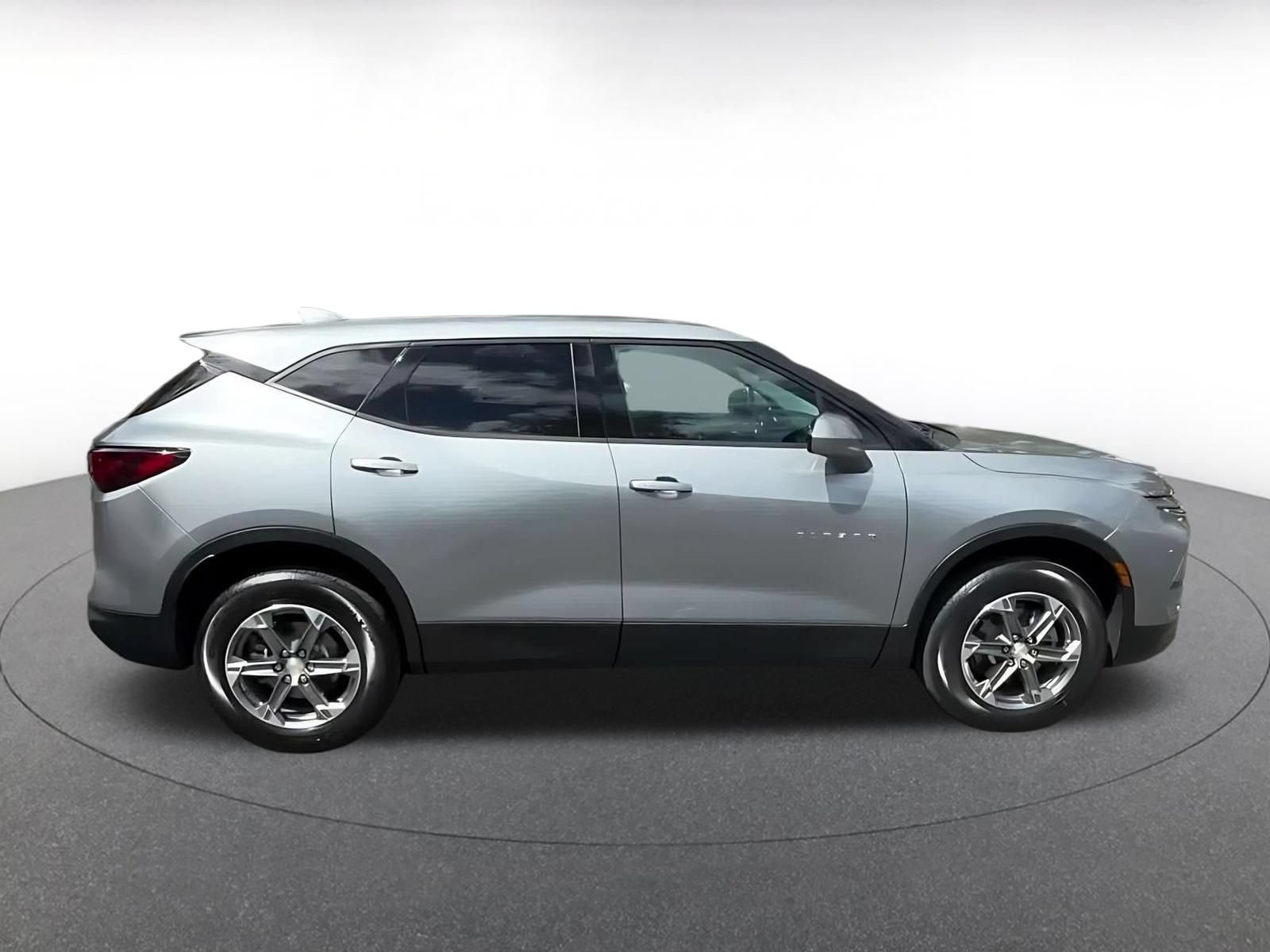Used 2026 Chevrolet Blazer LT FWD image 15