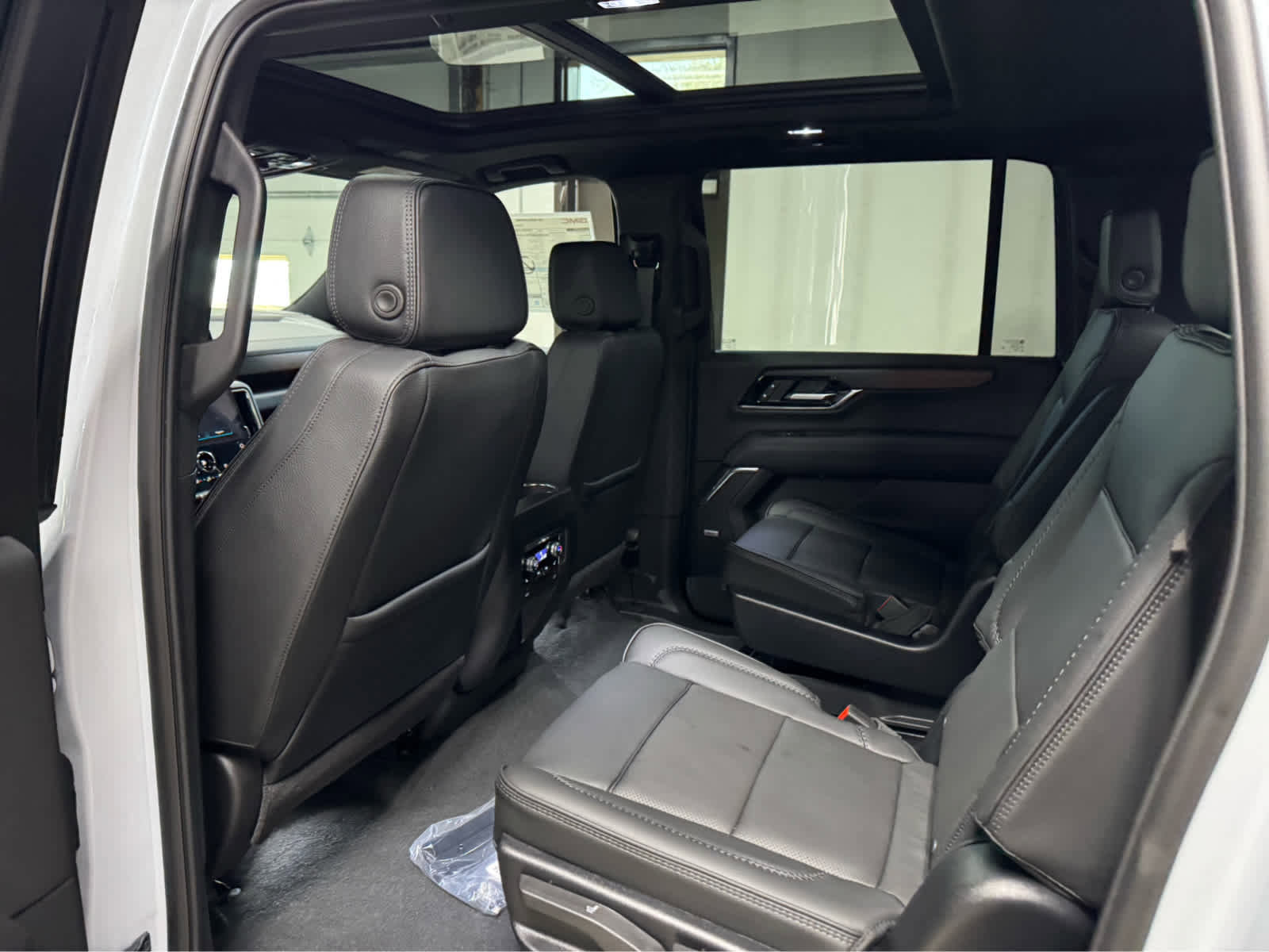 New 2026 GMC Yukon XL Denali w/ Sun & Power Step Package image 14