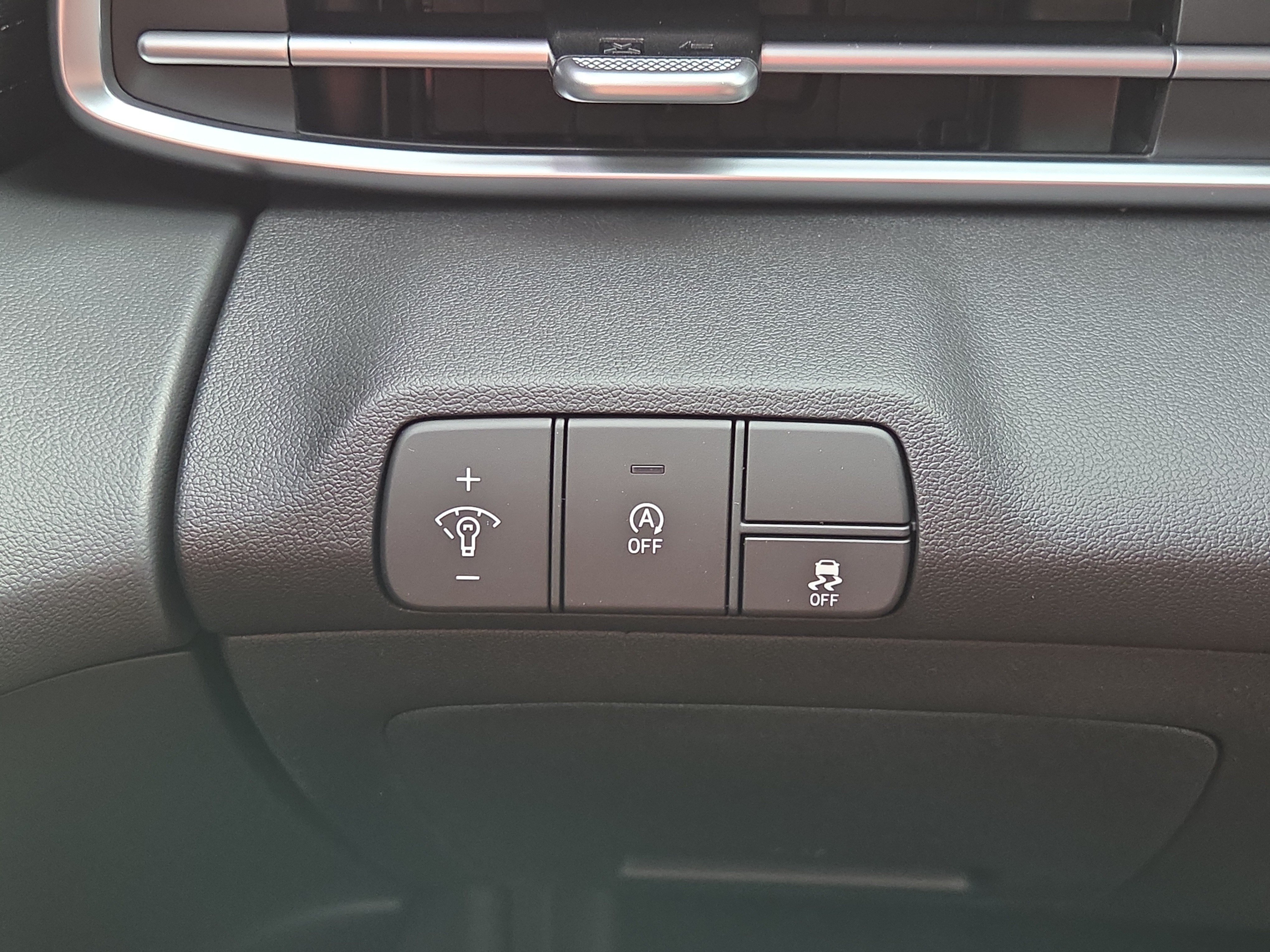 New 2026 Hyundai Elantra SE FWD image 13