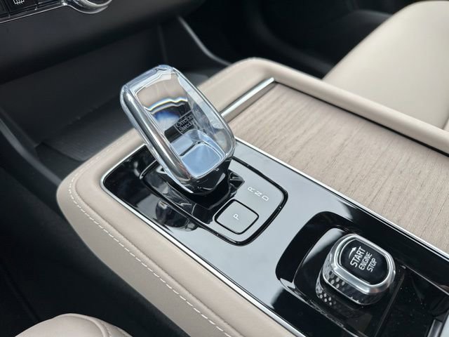 New 2026 Volvo XC90 B6 Plus image 15