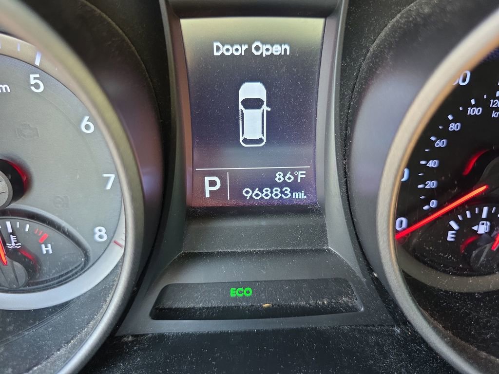 Used 2015 Hyundai Santa Fe Sport FWD image 27