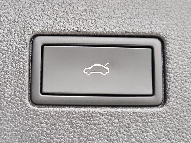 Used 2023 Volkswagen Atlas SEL image 12