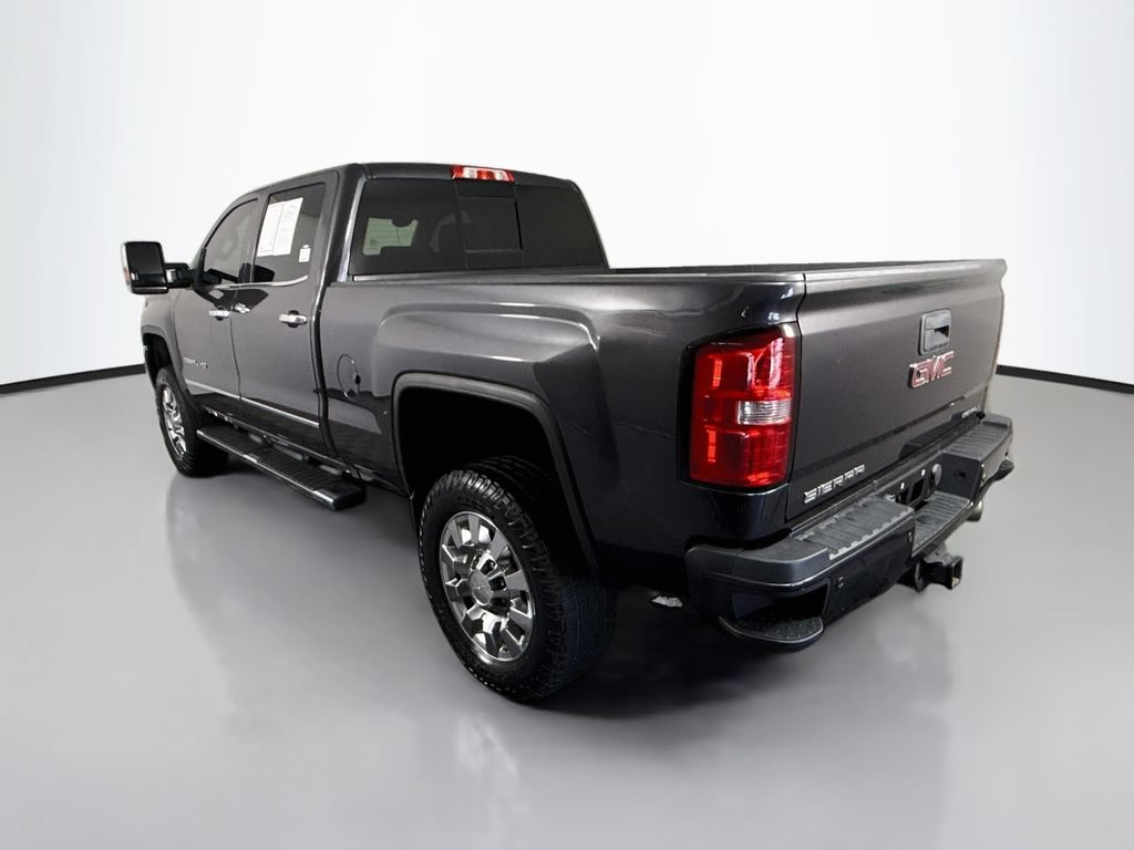 Used 2016 GMC Sierra 2500 Denali w/ Duramax Plus Package AWD/4WD image 7