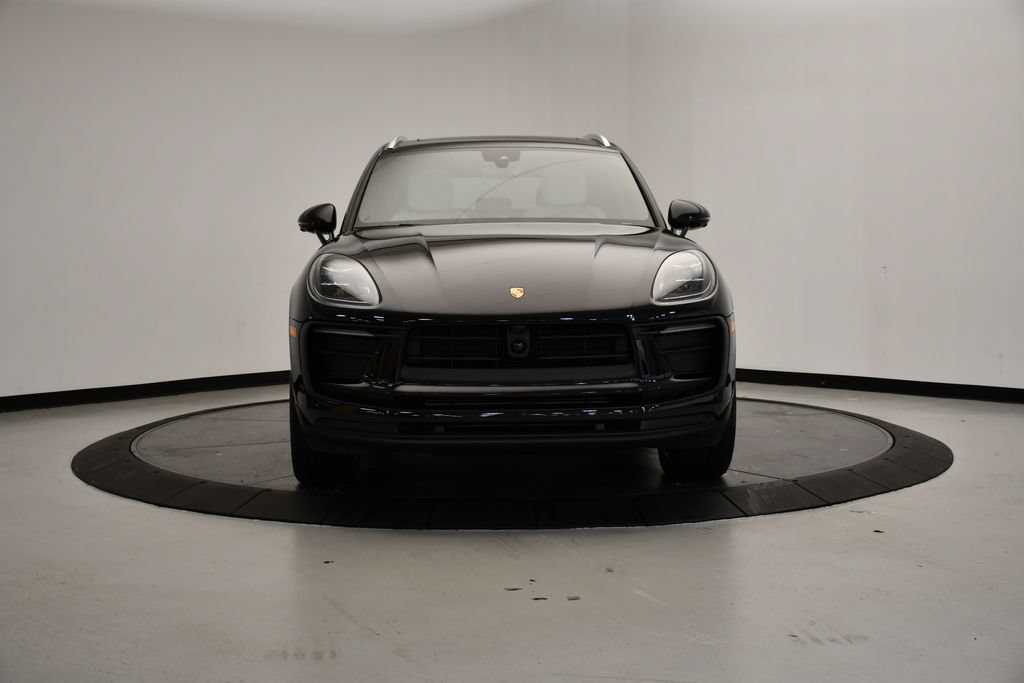 Certified 2026 Porsche Macan Turbo AWD/4WD image 10