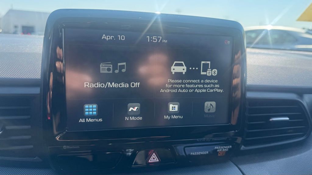 Used 2020 Hyundai Veloster N w/ Performance Package image 12