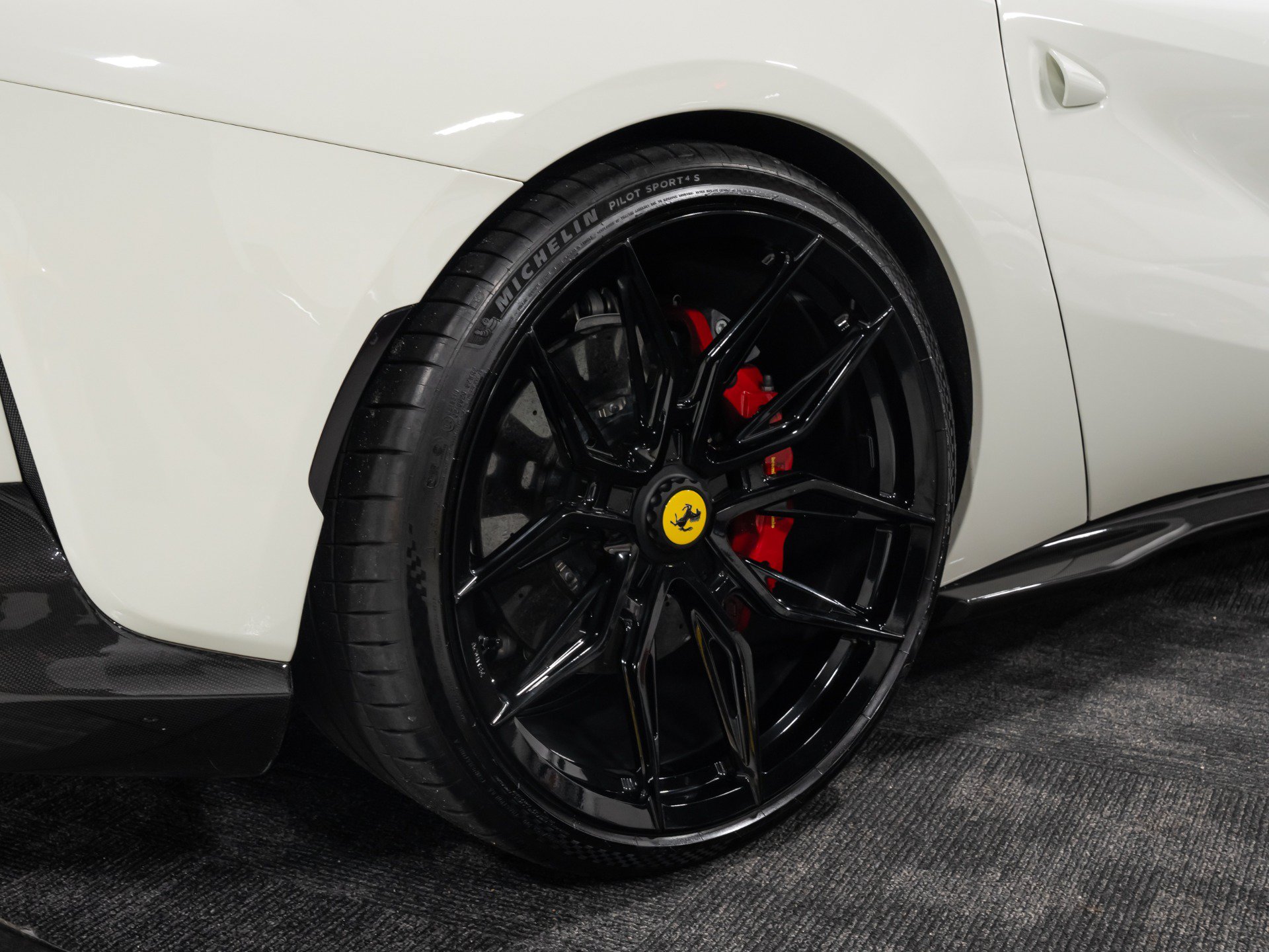 Used 2023 Ferrari 812 GTS RWD image 47