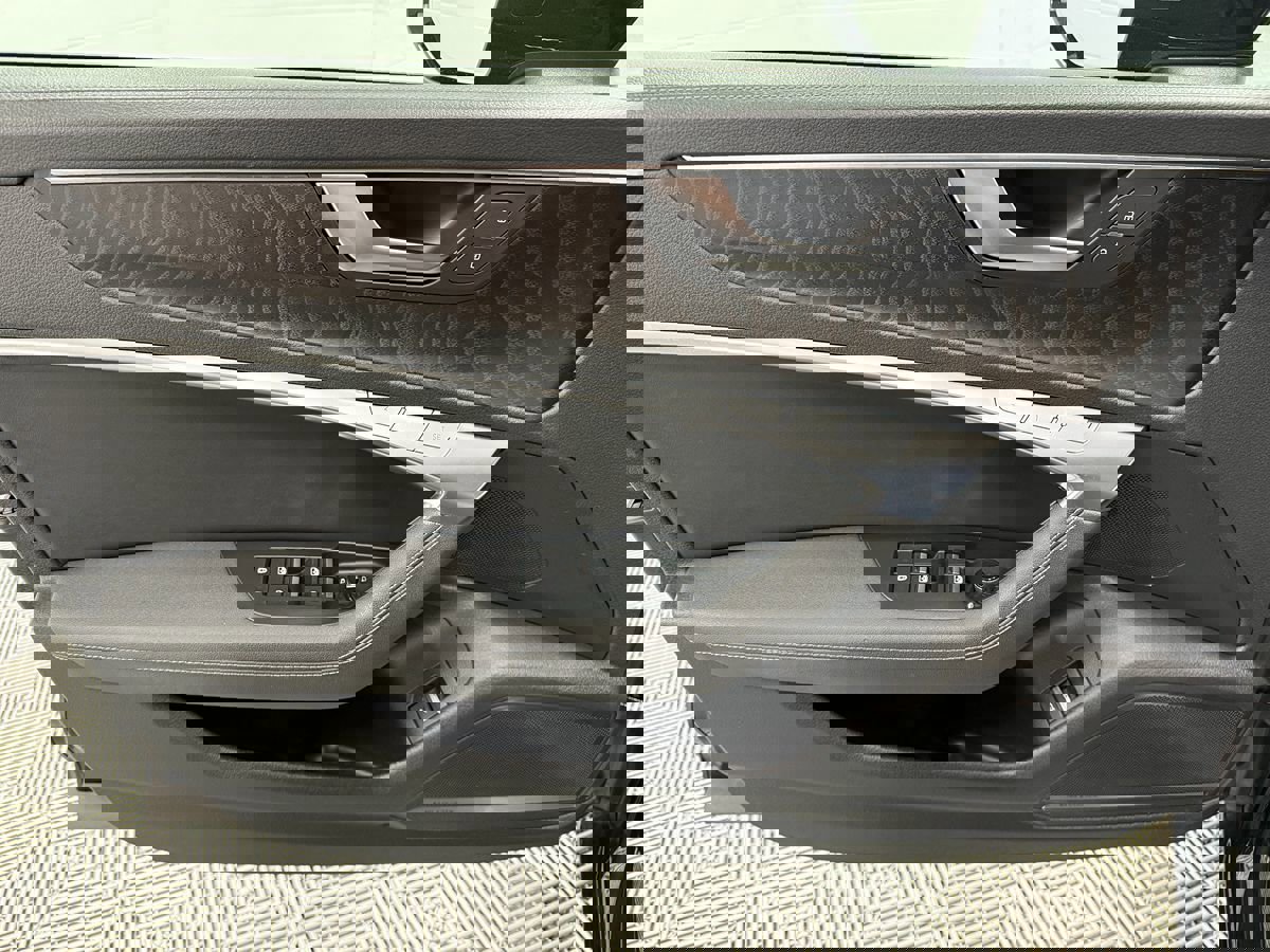 Used 2021 Audi A6 Premium Plus w/ Premium Plus Package image 9