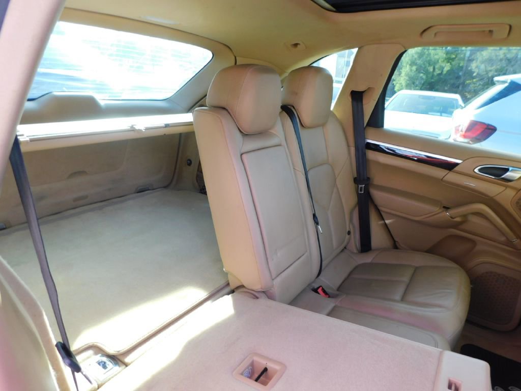 Used 2014 Porsche Cayenne AWD/4WD image 39