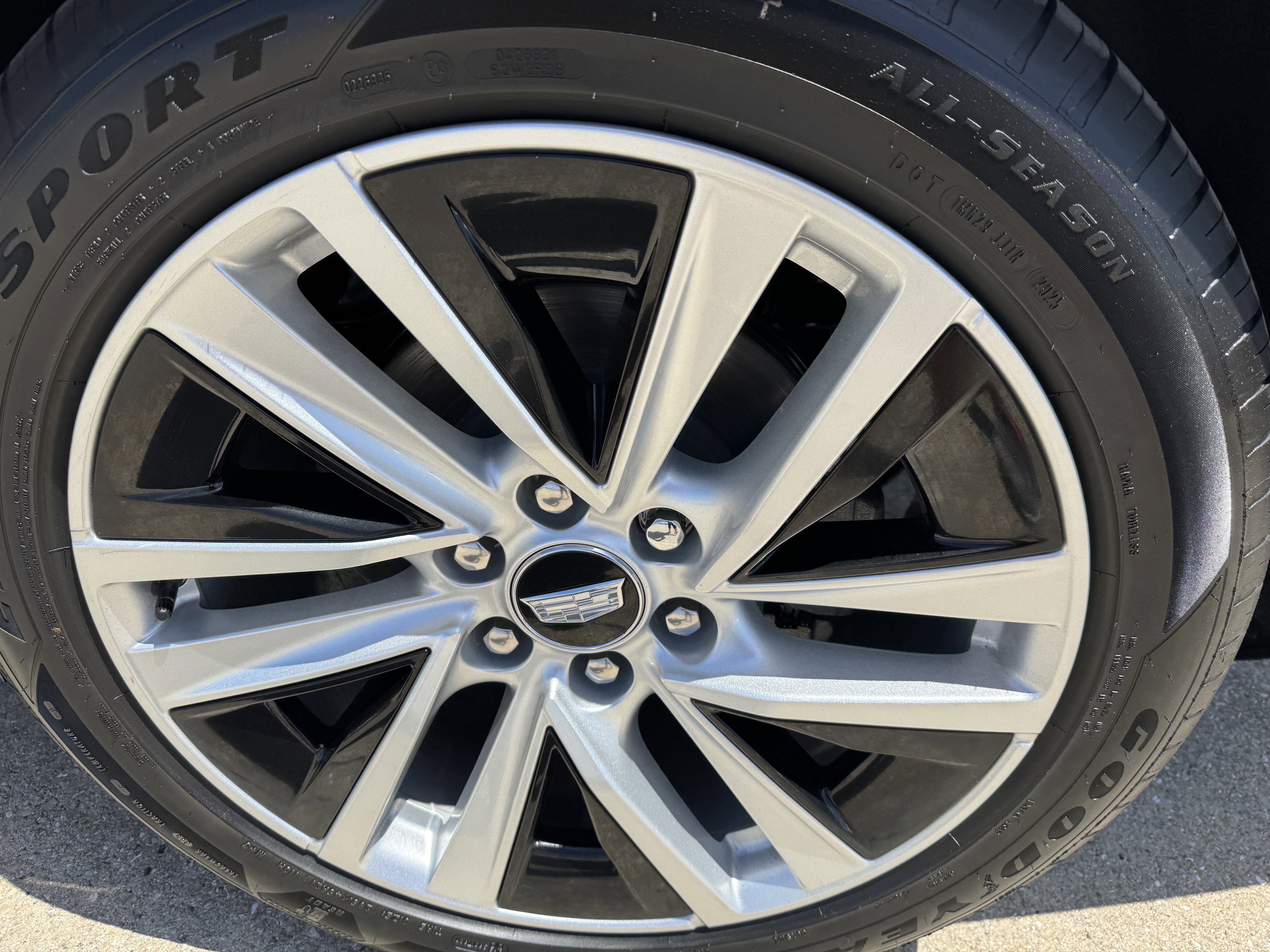 New 2026 Cadillac Vistiq Luxury image 31