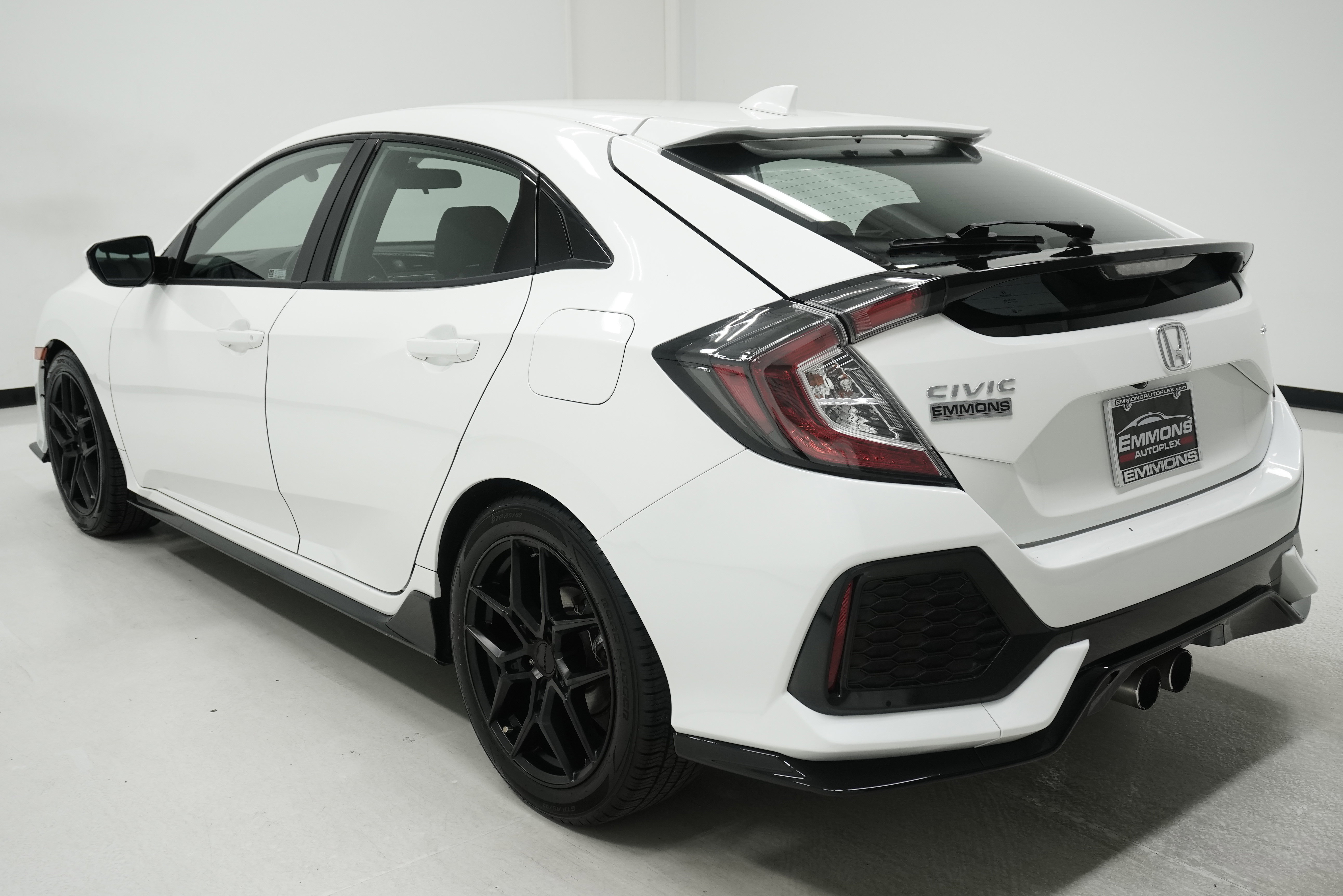 Used 2018 Honda Civic Sport image 6