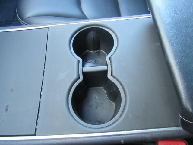 Used 2019 Tesla Model 3 Standard Range image 44