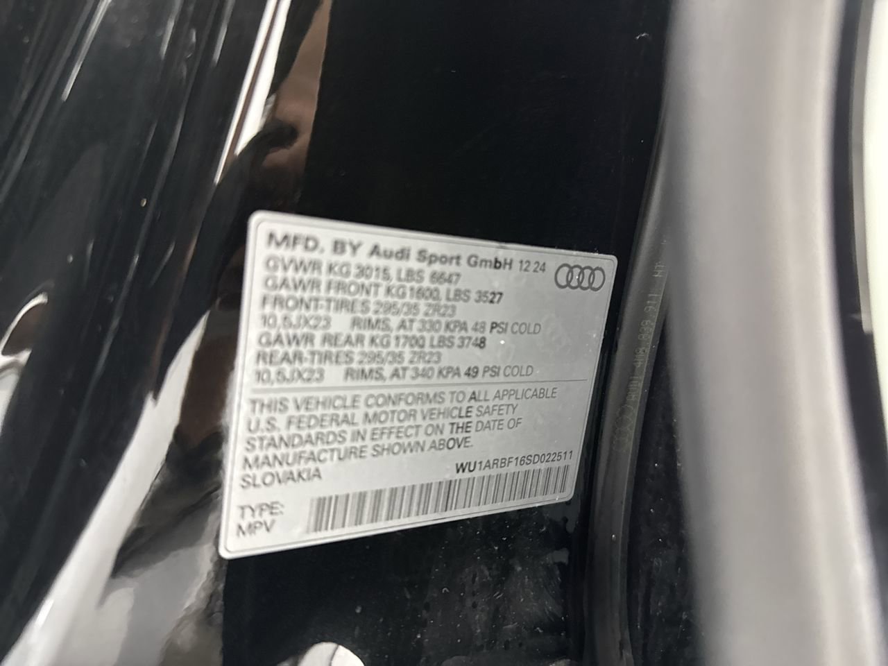 Certified 2025 Audi RS Q8 performance w/ Matte Carbon Package AWD/4WD image 39