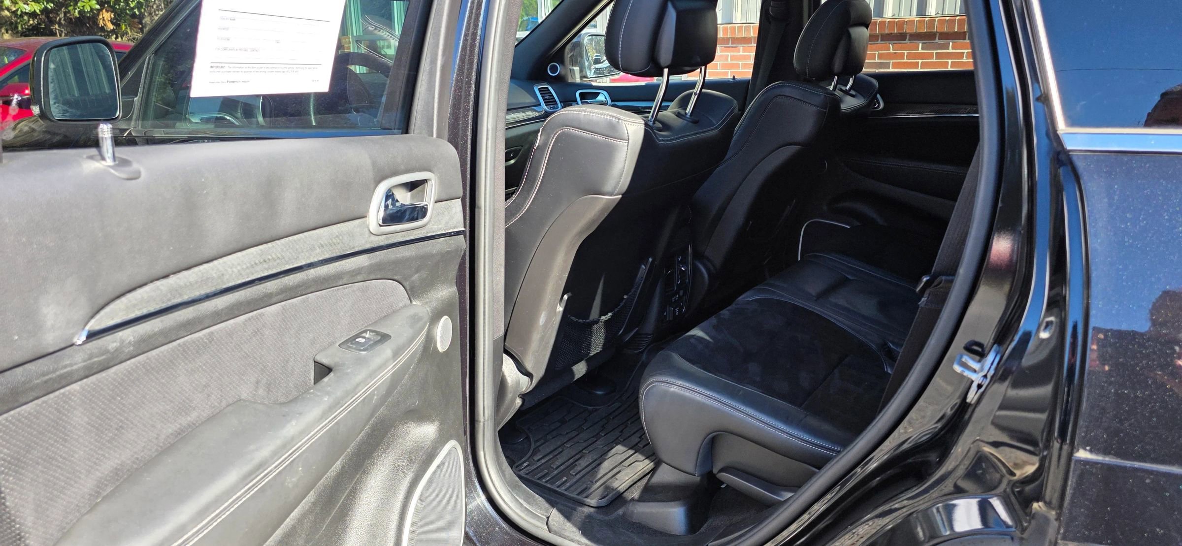 Used 2014 Jeep Grand Cherokee SRT8 w/ Luxury Group II image 22