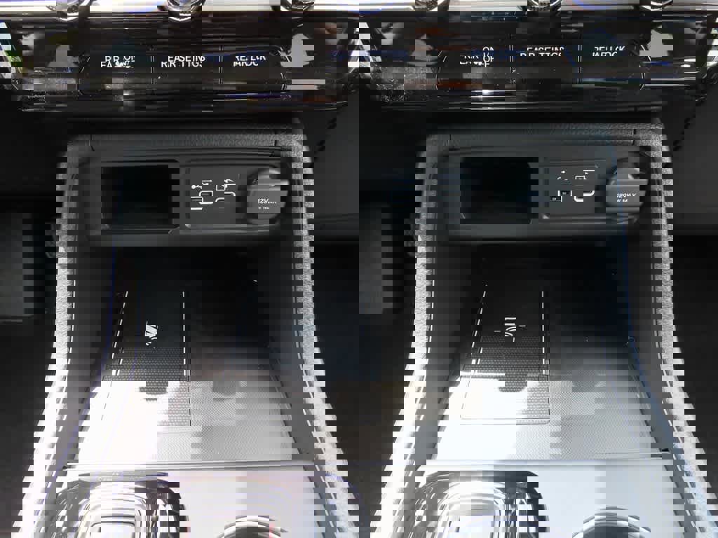 New 2025 Honda Pilot Touring image 23