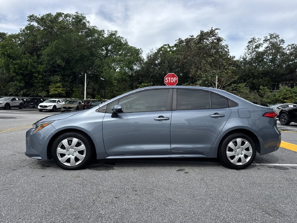 Used 2020 Toyota Corolla LE FWD image 27