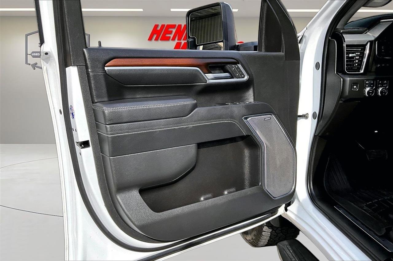 Used 2025 GMC Sierra 3500 Denali w/ Denali Reserve Package image 22
