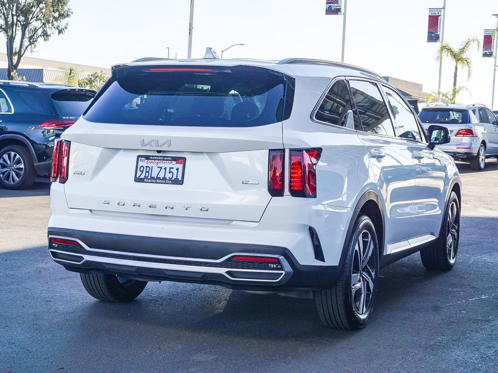 Certified 2022 Kia Sorento EX image 7