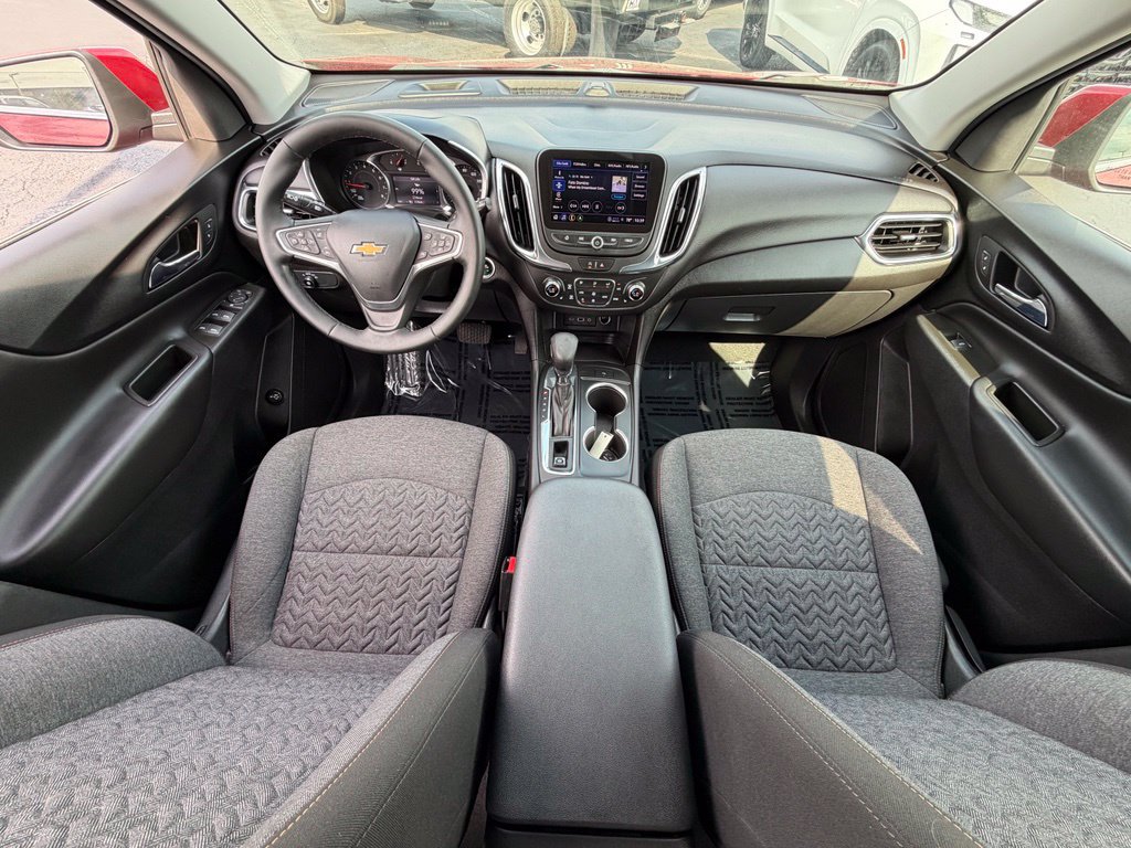 Used 2023 Chevrolet Equinox LT FWD image 18