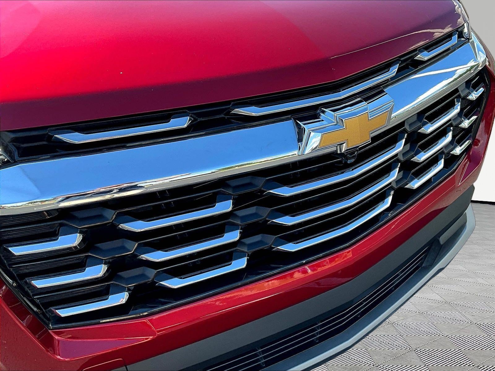 Used 2025 Chevrolet Equinox LT w/ Convenience Package II FWD image 33