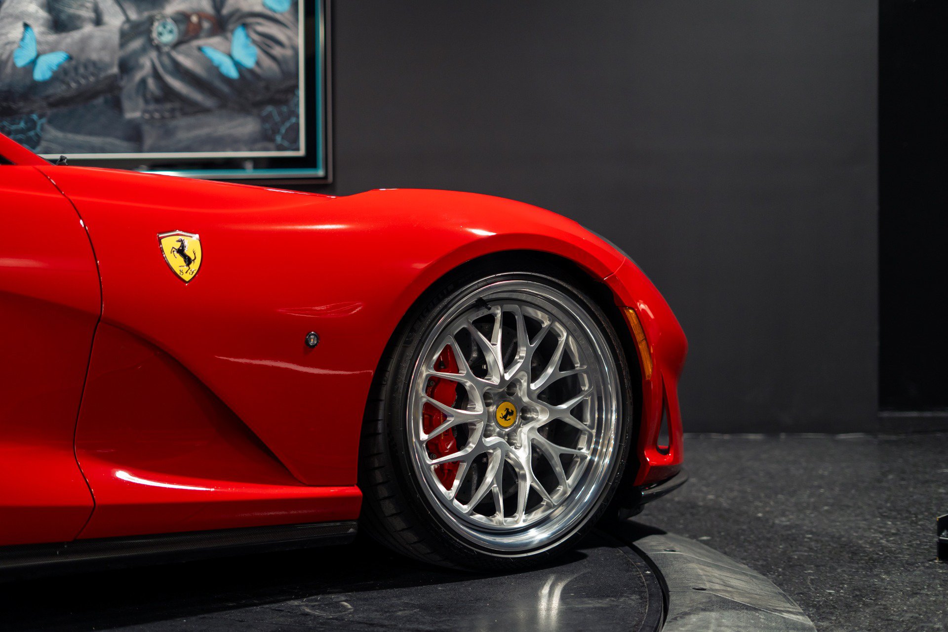 Used 2019 Ferrari 812 Superfast RWD image 30