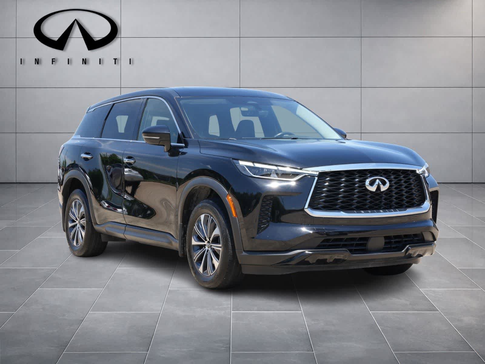 Certified 2024 INFINITI QX60 Pure FWD image 3