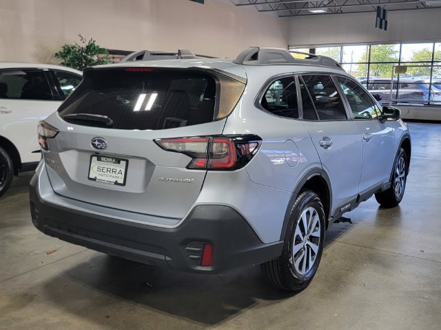 Used 2022 Subaru Outback Premium AWD/4WD image 5