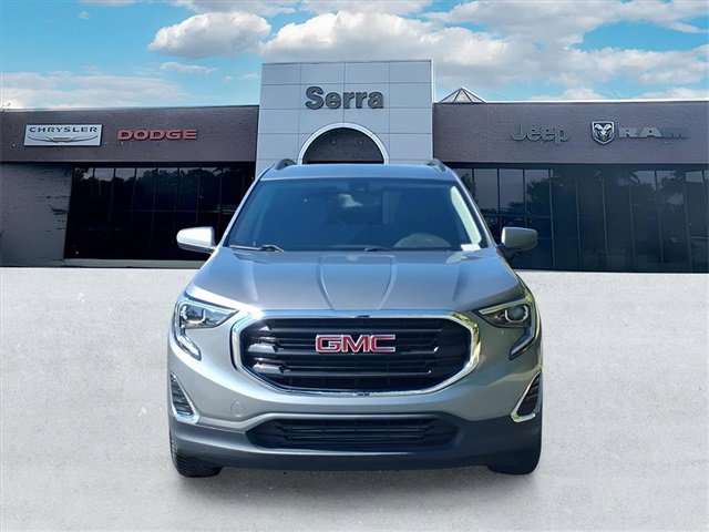 Used 2020 GMC Terrain SLE w/ Driver Convenience Package image 2