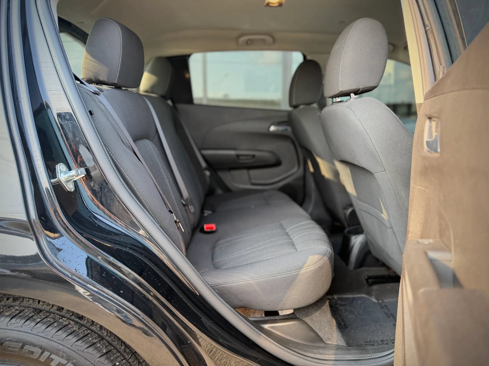Used 2016 Chevrolet Sonic LT FWD image 16