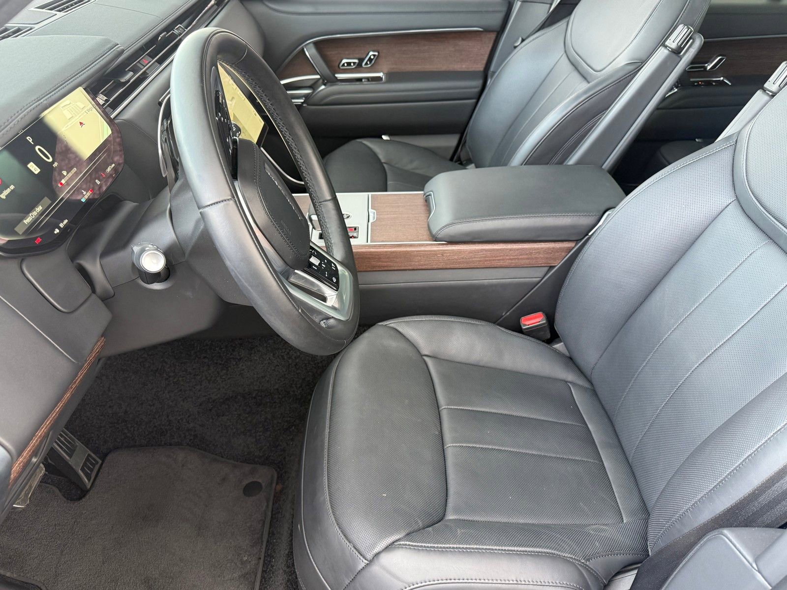 Used 2024 Land Rover Range Rover SE image 9