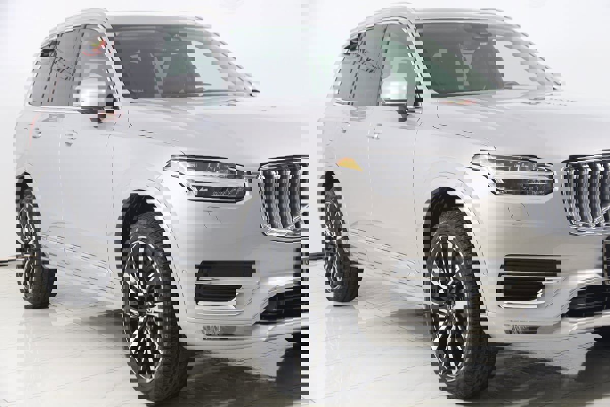 Used 2024 Volvo XC90 B5 Plus image 42