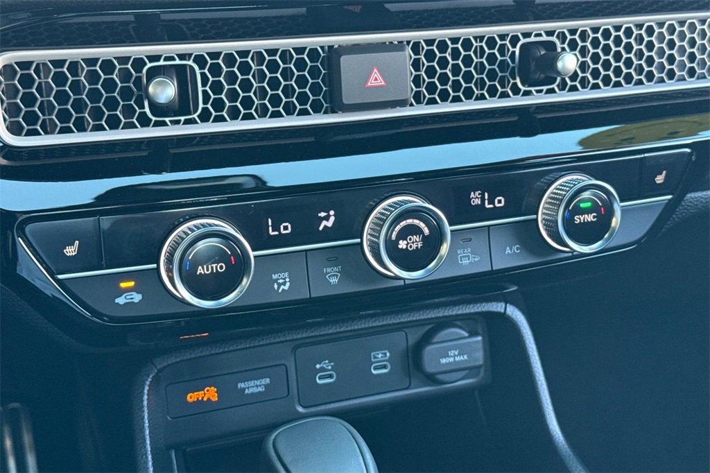 Certified 2025 Honda Civic Sport image 18