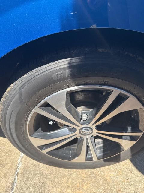 Used 2023 Nissan Sentra SV FWD image 15