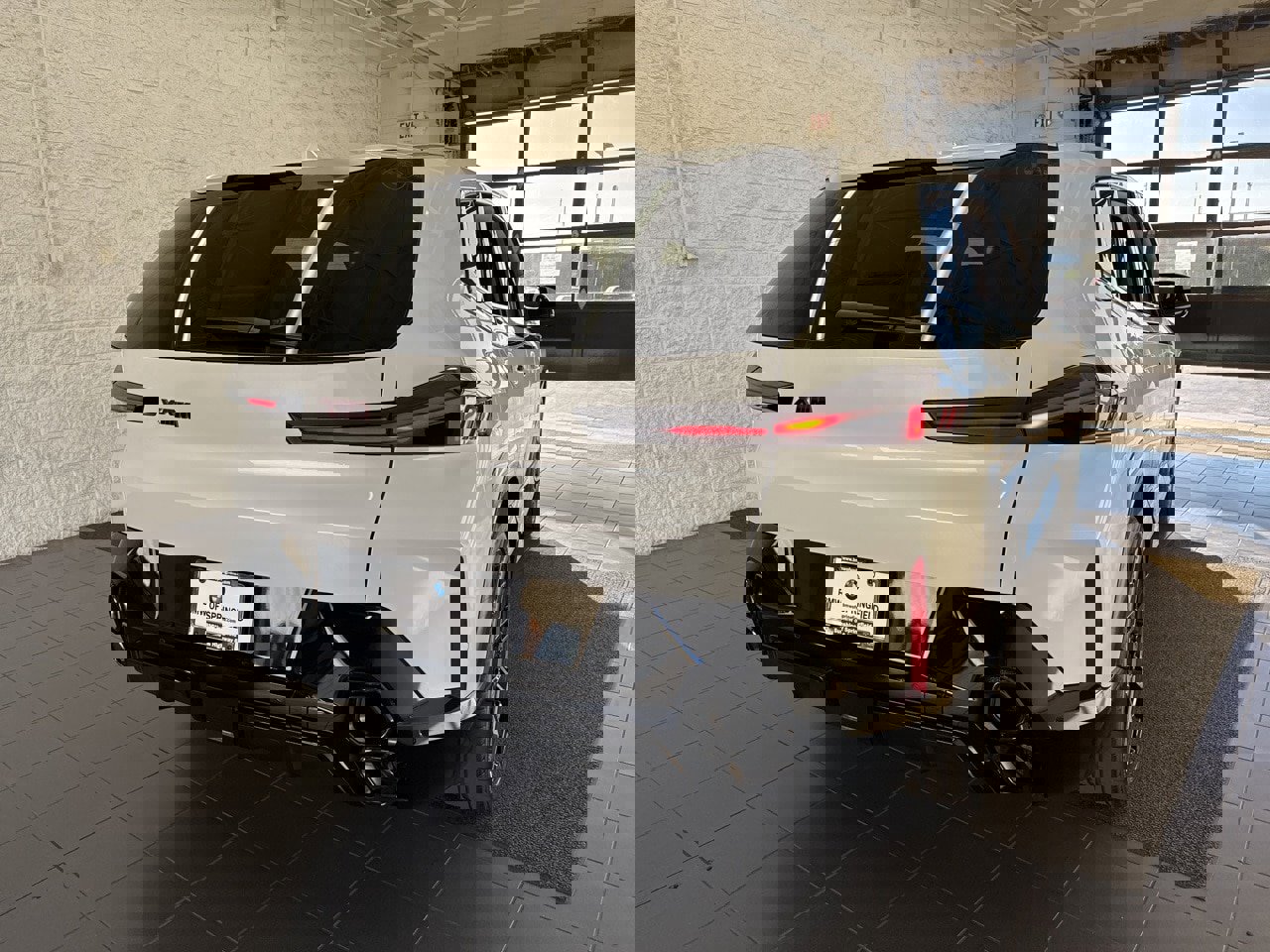 New 2026 BMW XM Label Red image 7