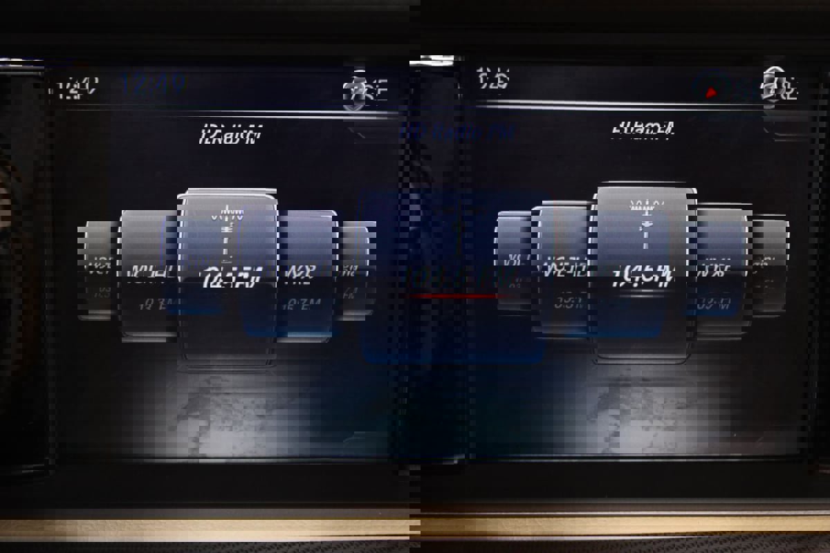 Used 2017 Mercedes-Benz SLC 300 image 54