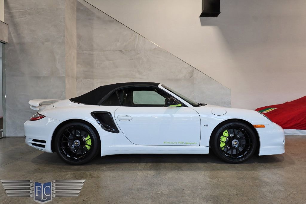 Used 2012 Porsche 911 Turbo image 44