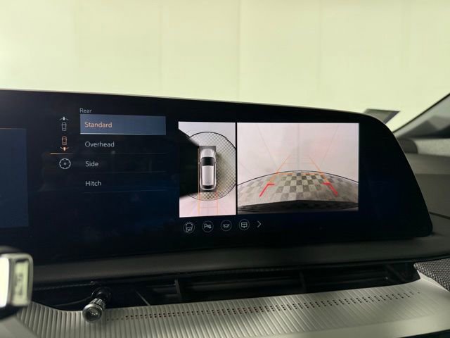 New 2025 Cadillac Optiq Sport 2 w/ LPO, ONYX Package AWD/4WD image 18