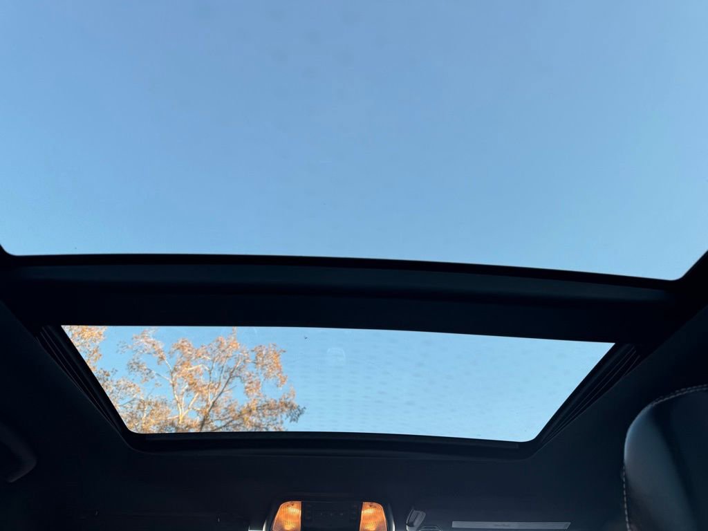 Used 2014 Chrysler 300 S w/ Luxury Group image 27