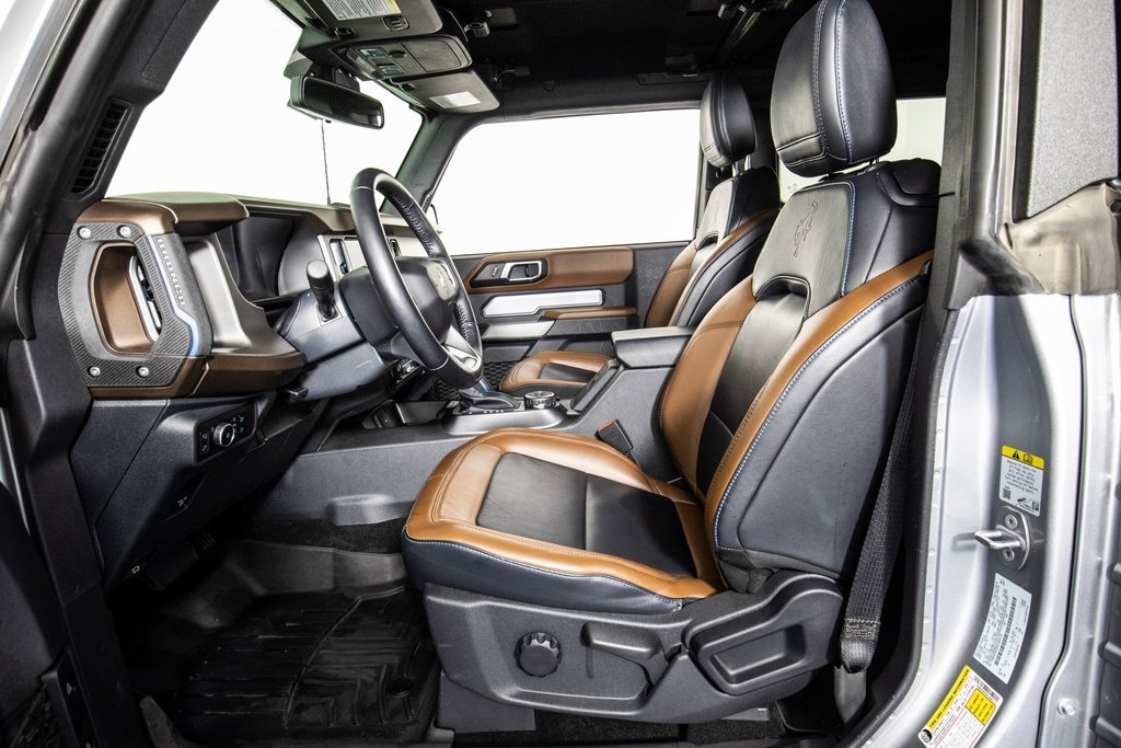 Used 2023 Ford Bronco Outer Banks image 9