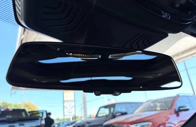 Used 2018 BMW 740i RWD image 42