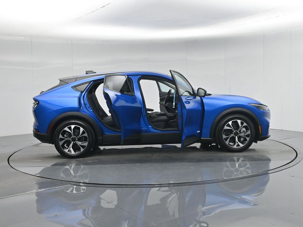 Used 2025 Ford Mustang Mach-E Select w/ Comfort Package Lite image 5