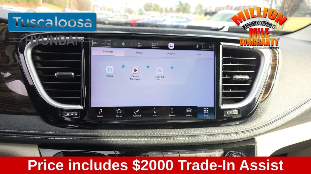 Used 2022 Chrysler Pacifica Limited image 19