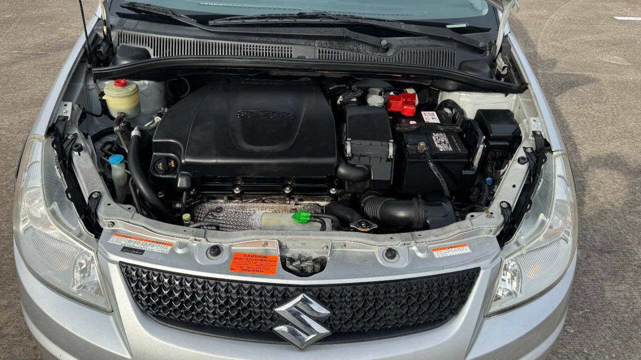 Used 2010 Suzuki SX4 Base 4dr Crossover CVT image 19