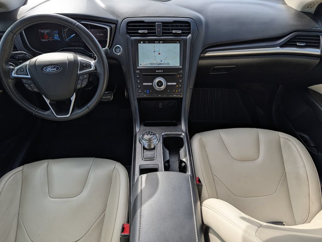 Used 2018 Ford Fusion Titanium FWD image 12
