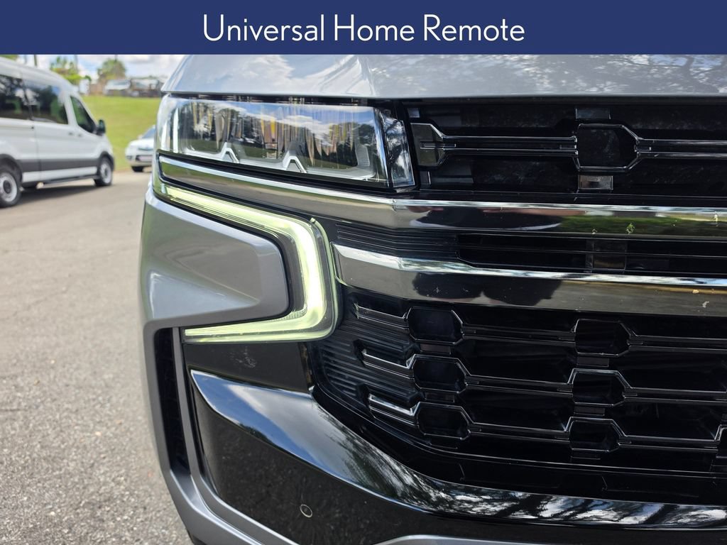 Used 2021 Chevrolet Tahoe Z71 w/ Luxury Package AWD/4WD image 14