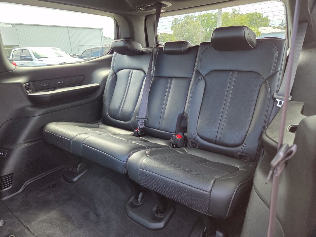 Used 2023 Jeep Wagoneer Series II AWD/4WD image 23