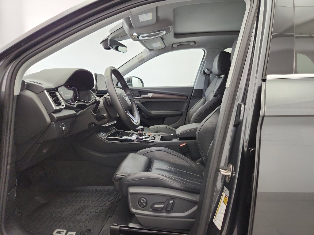 Used 2023 Audi Q5 2.0T Premium Plus w/ Premium Plus Package image 6